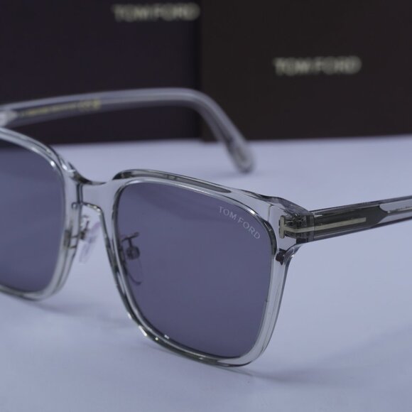Tom Ford FT0891-K 20D Square Sunglasses - Transparent Grey\Smoke Polarized - Picture 8 of 9